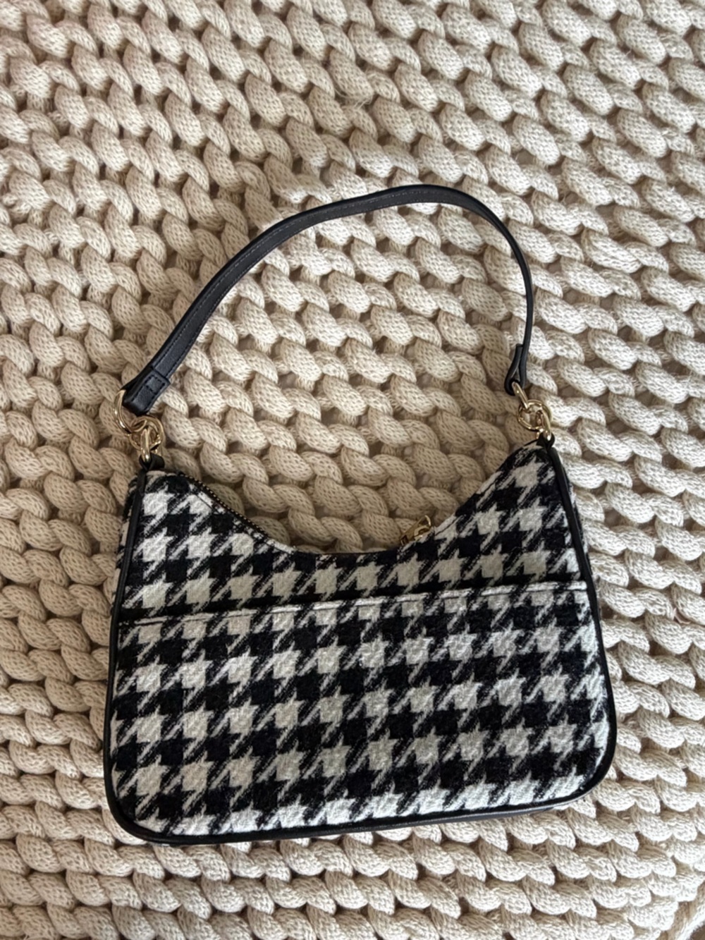 Classic Houndstooth Shoulder Bag in Black & White with wallet